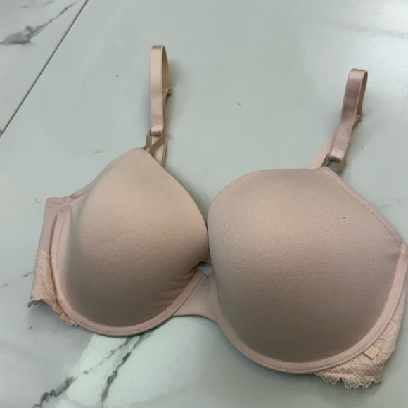 Victoria's Secret Blush Pink Bra Size 38DD - Picture 2 of 5